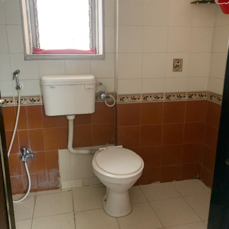 Bathroom, soni-tower-chs 2 Bedroom 800 Sq.Ft. Apartment In Saibaba Nagar Mumbai 7501369