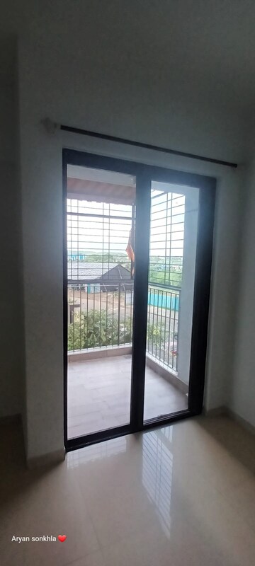 Room in 1 BHK Apartment at Lodha Palava Downtown, Dombivli East – for Sale