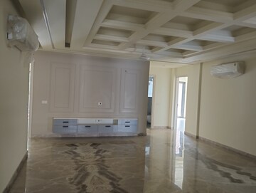 Building Lobby in 4 BHK Builder Floor at Sector 15 – for Sale