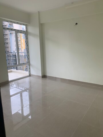 Room in 2.5 BHK Apartment at Sector 84 – for Sale