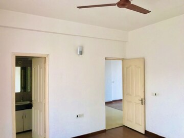 Room in 3.5 BHK Apartment at Mapsko Royale Ville, Sector 82 – for Sale