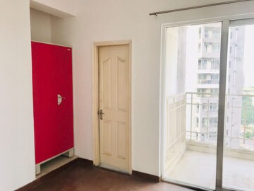 Room in 3.5 BHK Apartment at Mapsko Royale Ville, Sector 82 – for Sale