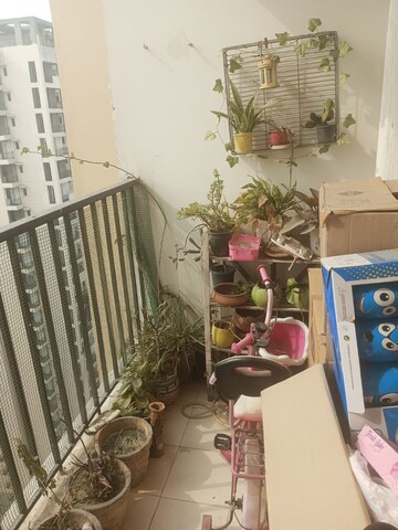 Master Bedroom in 2.5 BHK Apartment at Panchsheel Greens II, Sector 16 Greater Noida – for Sale
