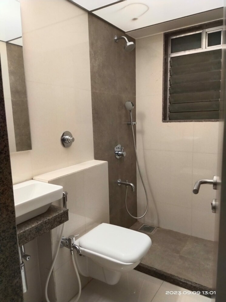 Bathroom, mantri-park 1 Bedroom 473 Sq.Ft. Apartment In Goregaon East Mumbai 7502408