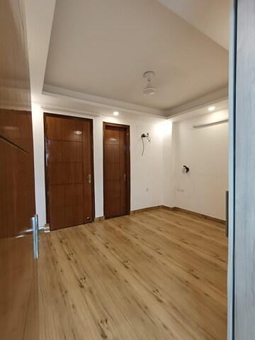 Room in 2 BHK Builder Floor at Ace Palm Floors, Sector 89 – for Sale