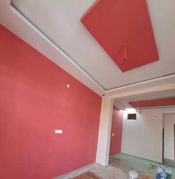 Room in 2 BHK Independent House at Jankipuram Extension – for Sale