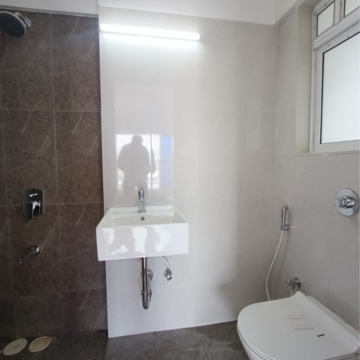 Bathroom in 2.5 BHK Apartment at Romell Serene, Ic Colony – for Sale