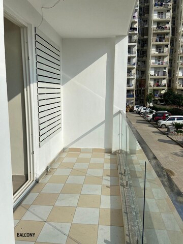 Balcony in 2 BHK Apartment at Proview Shalimar City Phase II, Shalimar Garden – for Sale