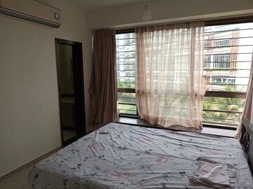 Bedroom in 2.5 BHK Builder Floor at Oberoi Realty Woods, Goregaon East – for Sale