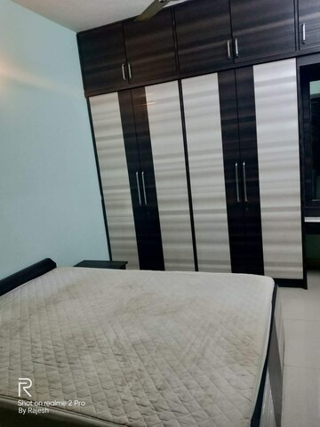 Room in 3 BHK Builder Floor at Omkar Alta Monte, Malad East – for Sale