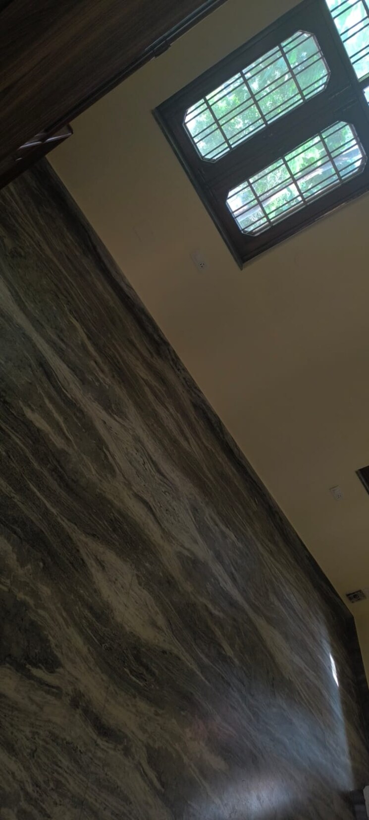 undefined, crown-plaza-mall 3 Bedroom 250 Sq.Yd. Independent House In Sector 15a Faridabad 7503479