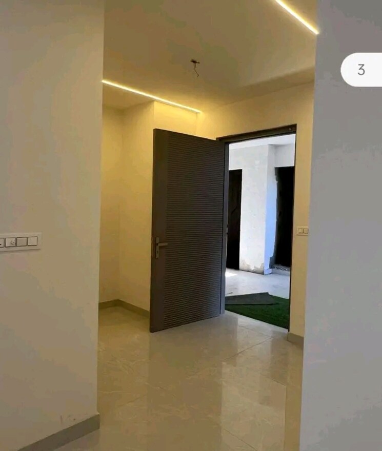 Room, kharar kurali highway 3 Bedroom 145 Sq.Yd. Builder Floor In KharaR Kurali Highway Mohali 7503987