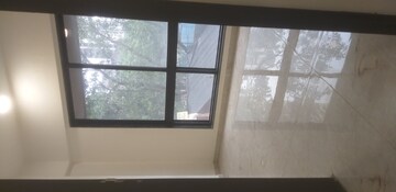 Room in 1 BHK Apartment at Lokhandwala Township Kandivali – for Sale