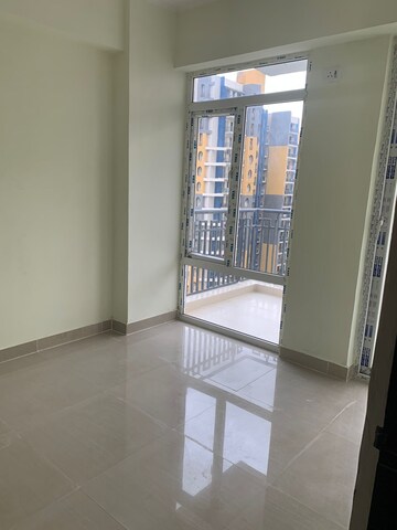 Room in 2 BHK Apartment at Sector 84 – for Sale
