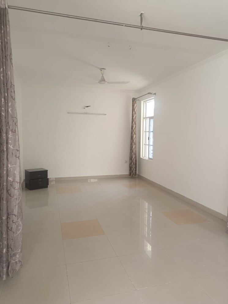 Room, sandwoods-spangle-condos 3 Bedroom 1720 Sq.Ft. Apartment In Kishanpura Zirakpur 7504219