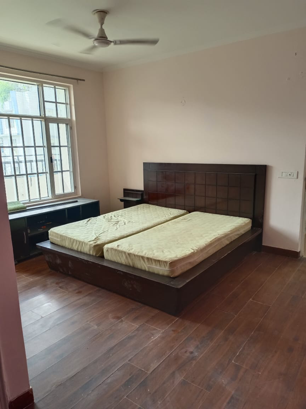 3 BHK + Pooja Room Apartment For Sale in Sandwoods Spangle Condos