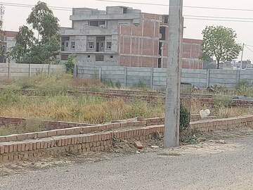  Plot – Exterior View View at Gosainganj - for Sale