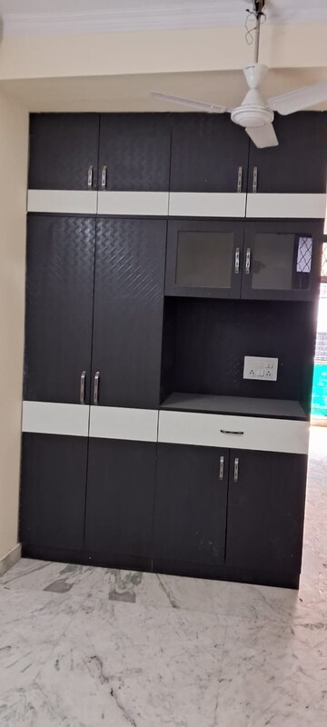 Furnished Amenities in 2 BHK Builder Floor at Khanpur – for Sale