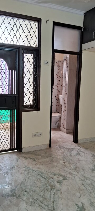 Room in 2 BHK Builder Floor at Khanpur – for Sale