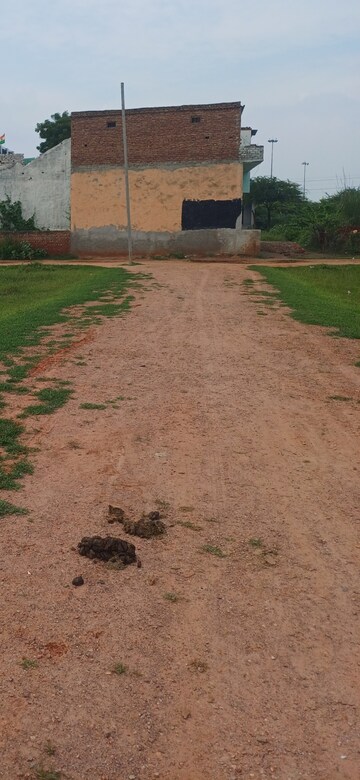  Plot For Sale in Bhopani Village
