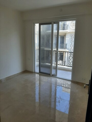 Room in 3 BHK Apartment at Signature Global Park, Sohna Sector 36 – for Sale