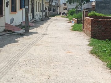  Plot For Sale in Naubasta Kala