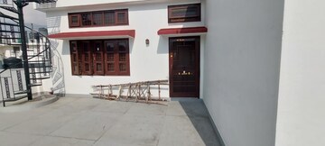 रेसिडेंशियल घर वर्ग यार्ड फॉर रेंट इन राजेंद्र नगर देहरादून  7504657