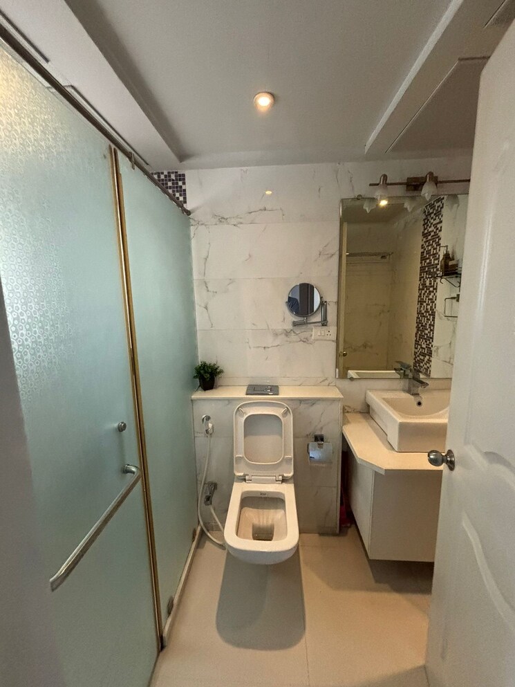 Bathroom, dorabjee-elegance 2 Bedroom 1100 Sq.Ft. Apartment In Nibm Pune 7504669