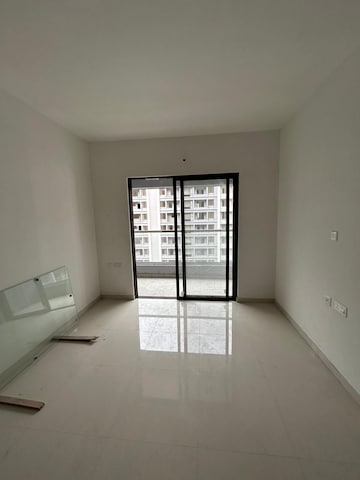 Room in 2 BHK Apartment at Roshan Milestone, Tathawade – for Sale