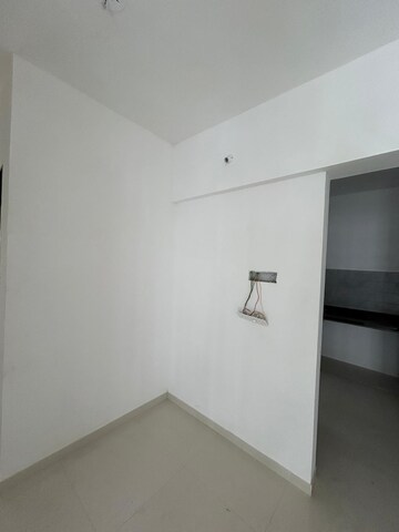 Room in 2 BHK Apartment at Roshan Milestone, Tathawade – for Sale