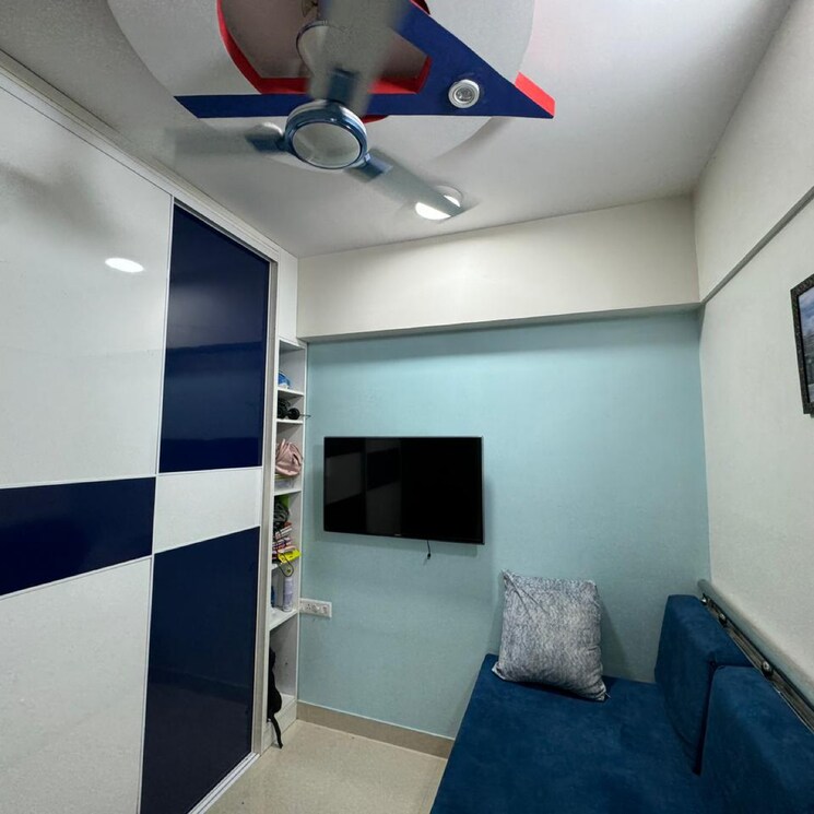 Team Area, hubtown-harmony 2 Bedroom 525 Sq.Ft. Apartment In Kings Circle Mumbai 7504848