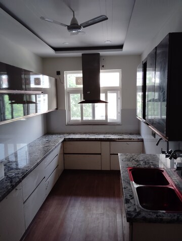 Kitchen in 4 BHK Builder Floor at BPTP Eden Estate, Sector 81 – for Sale