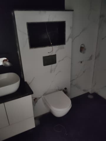 Bathroom in 4 BHK Builder Floor at BPTP Eden Estate, Sector 81 – for Sale