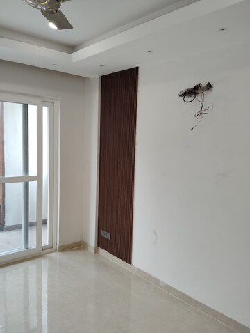 Room in 4 BHK Builder Floor at BPTP Eden Estate, Sector 81 – for Sale