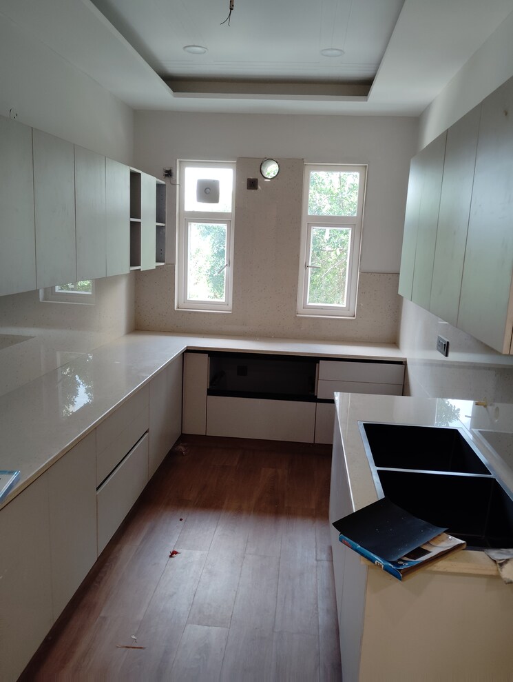 Kitchen, bptp-eden-estate 4 Bedroom 2430 Sq.Ft. Builder Floor In Sector 81 Faridabad 7504879