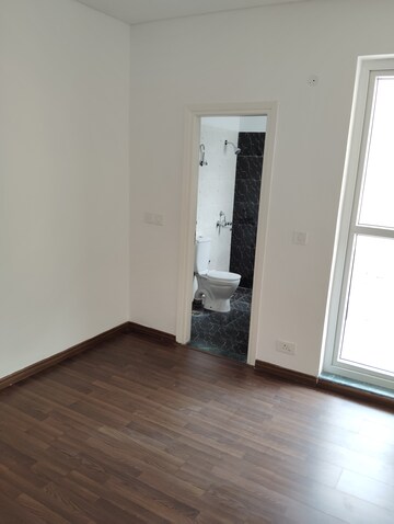 Room in 4 BHK Builder Floor at Bptp Park Floors I, Sector 77 – for Sale