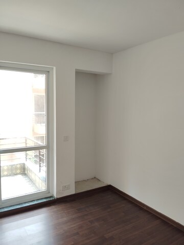 Room in 4 BHK Builder Floor at Bptp Park Floors I, Sector 77 – for Sale