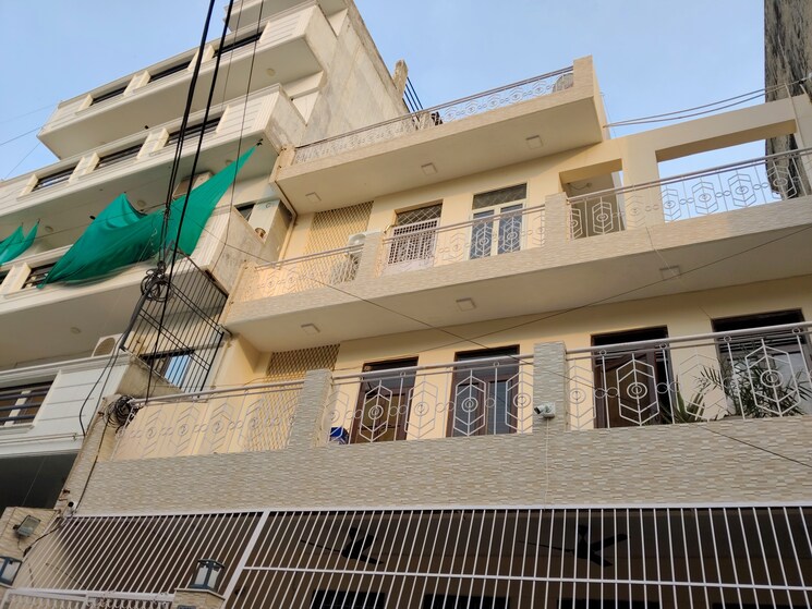 Exterior View, rwa-apartments-sector-19 5 Bedroom 162 Sq.Mt. Independent House In Sector 19 Noida 7504921