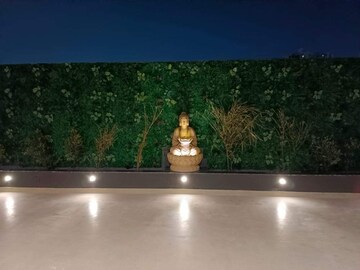 Swimming Pool in 4 BHK Builder Floor at DLF City Phase IV, Dlf Phase iv – for Sale