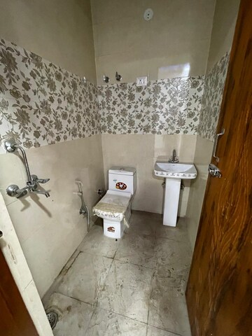 Bathroom in 2 BHK Builder Floor at Vasundhara Sector 1 – for Sale