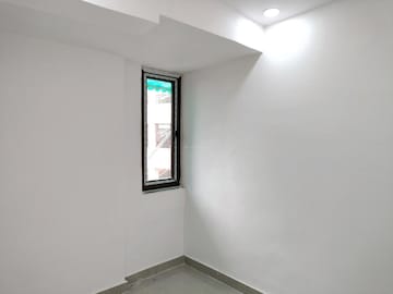 Room in 3 BHK Apartment at Sector 6, Dwarka – for Sale