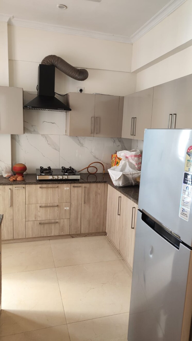 Kitchen, central-town 4 Bedroom 900 Sq.Ft. Independent House In Vip Road Zirakpur 7505122