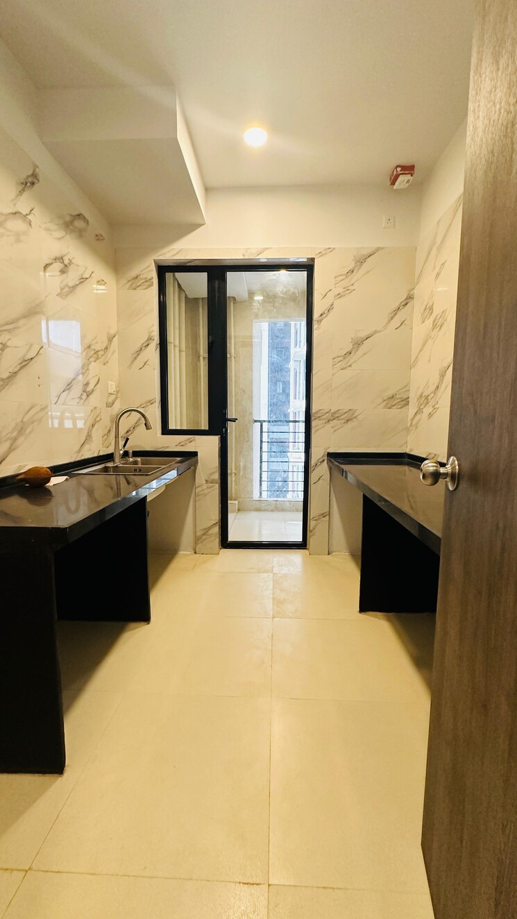 Team Area, risland-the-icon 3 Bedroom 932 Sq.Ft. Apartment In Dhokali Thane 7505126