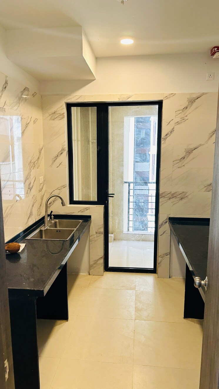 Team Area, risland-the-icon 3 Bedroom 932 Sq.Ft. Apartment In Dhokali Thane 7505126