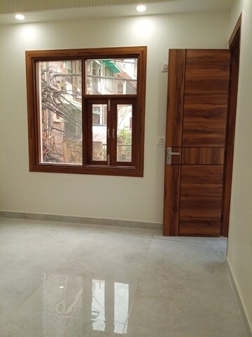 Room in 3 BHK Builder Floor at Palam – for Sale