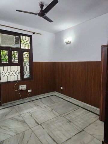 Bedroom in 3 BHK Builder Floor at Ardee City, Sector 52 – for Sale