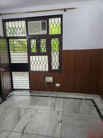 Room in 3 BHK Builder Floor at Ardee City, Sector 52 – for Sale