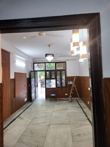 Living Room in 3 BHK Builder Floor at Ardee City, Sector 52 – for Sale