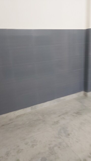 Swimming Pool in 2.5 BHK Builder Floor at Mayur Vihar Phase 1 – for Sale