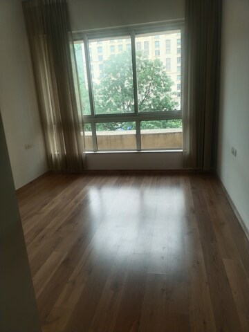 Room in 3 BHK Apartment at L&T Emerald Isle, Powai – for Sale